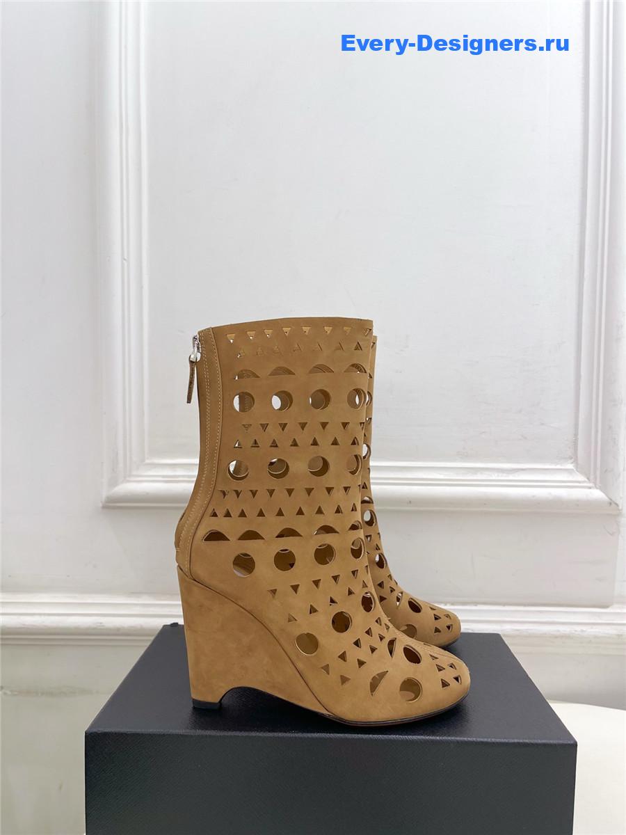 Alaïa Vienne Brown Suede Wedge Ankle Boots