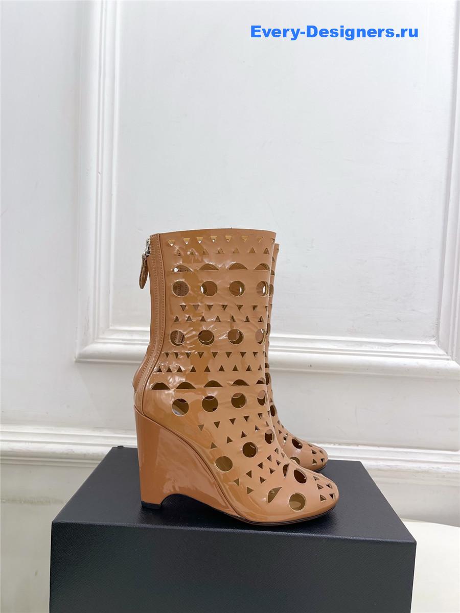 Alaïa Vienne Camel Patent Leather Wedge Ankle Boots
