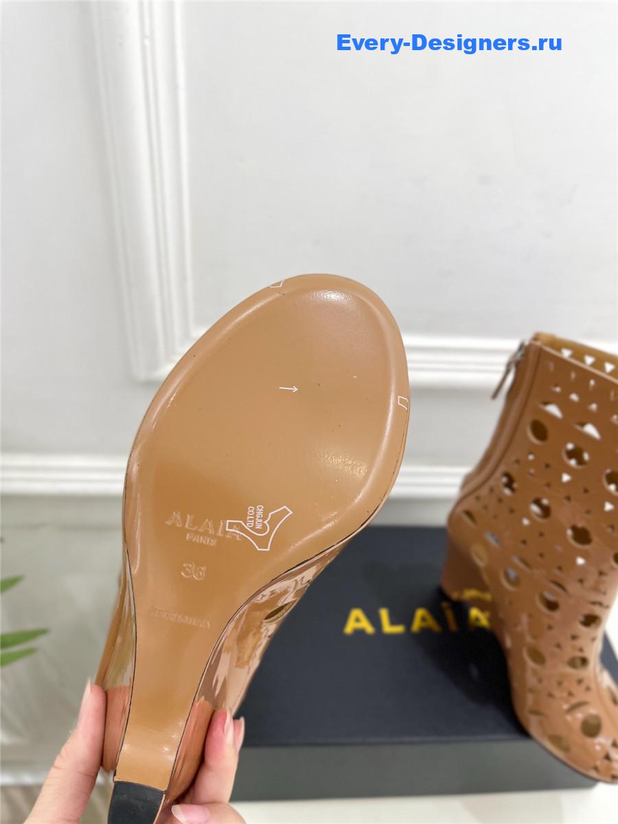 Alaïa Vienne Camel Patent Leather Wedge Ankle Boots