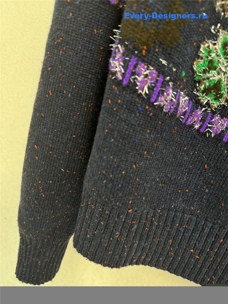 Ch**el christmas skiing crew neck sweater