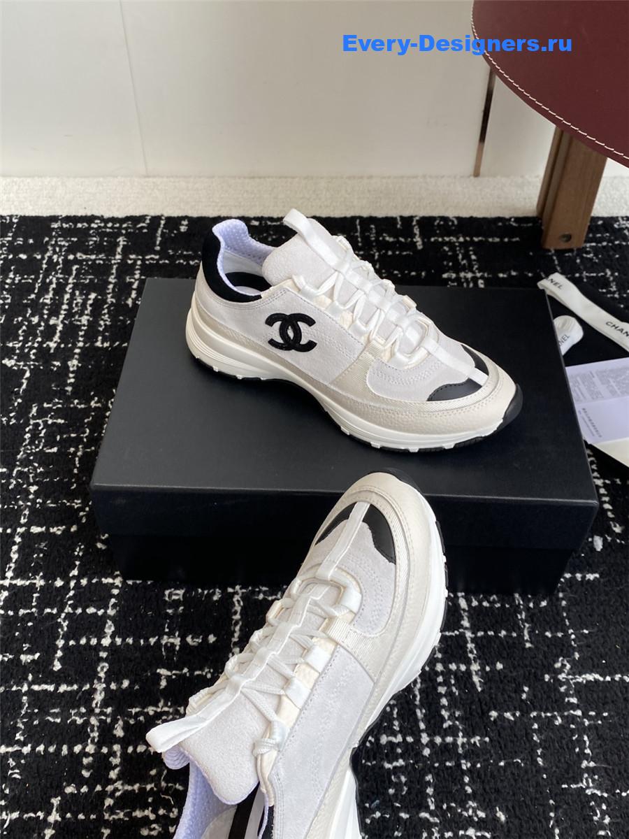 Ch**el cc logo white lambskin low top sneaker