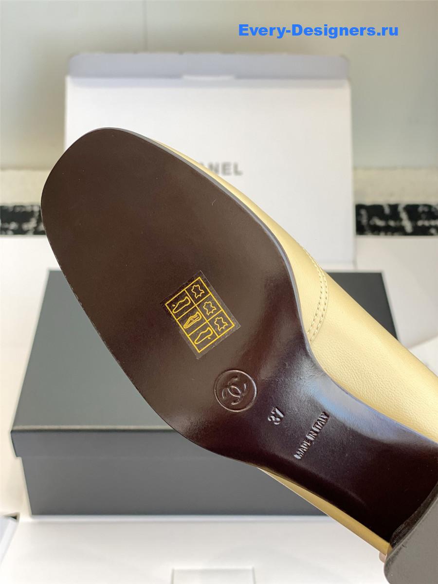 Ch**el beige cap toe block heel pumps