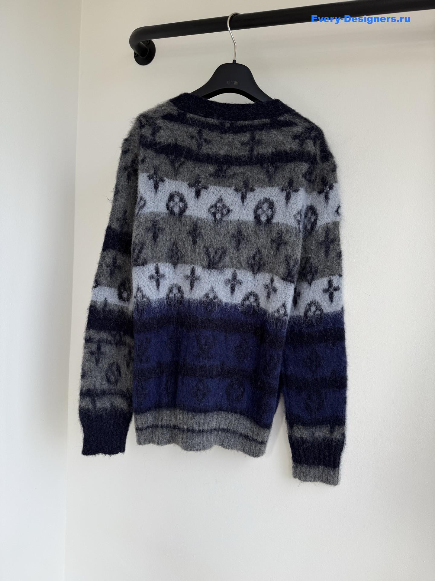 l0vis Vvtt0n monogram mohair cardigan