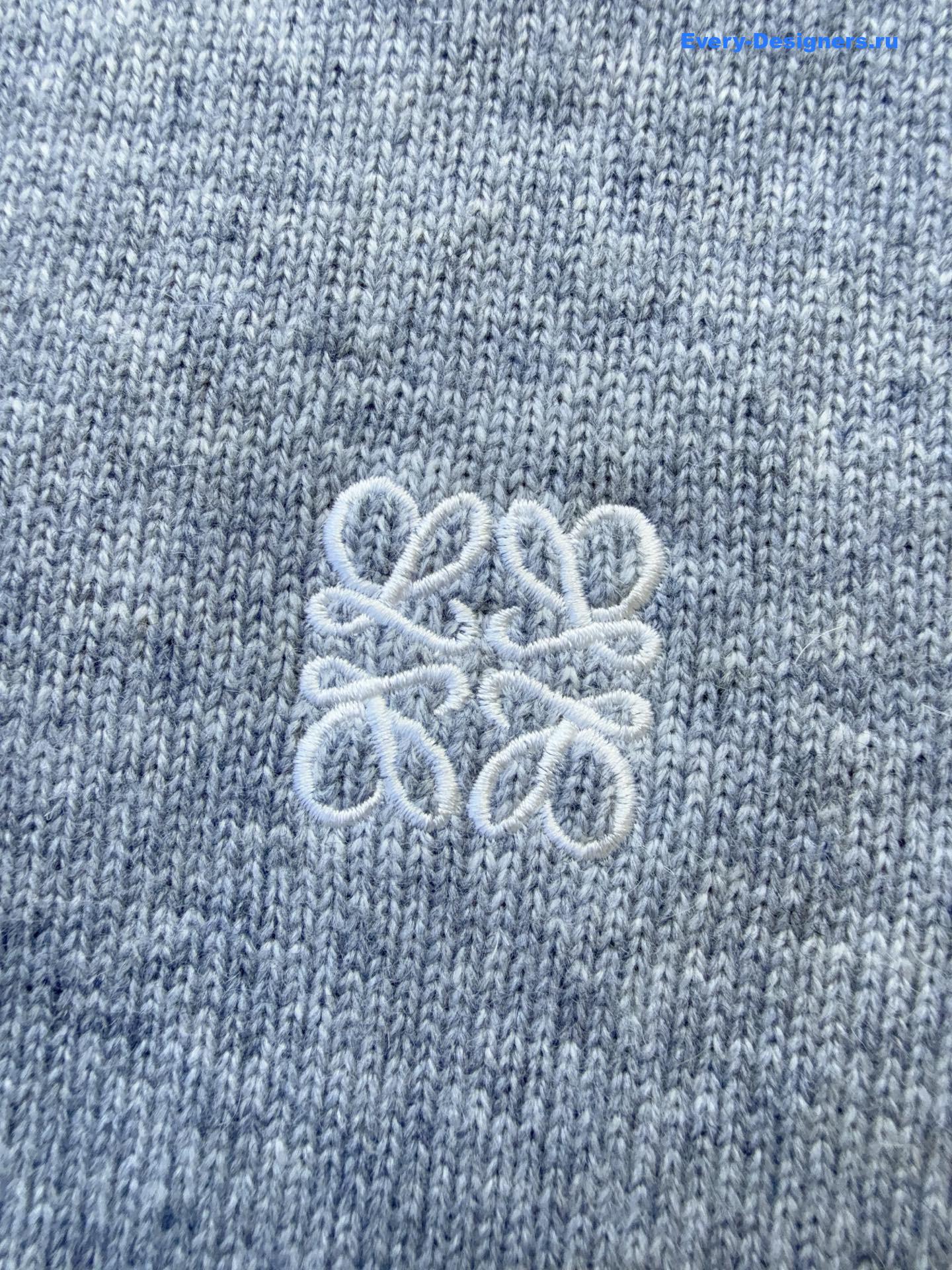 L0ew* anagram logo-embroidered grey sweater