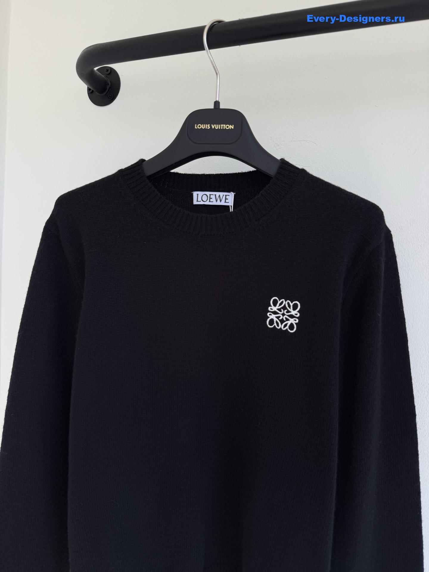 L0ew* anagram logo-embroidered black sweater