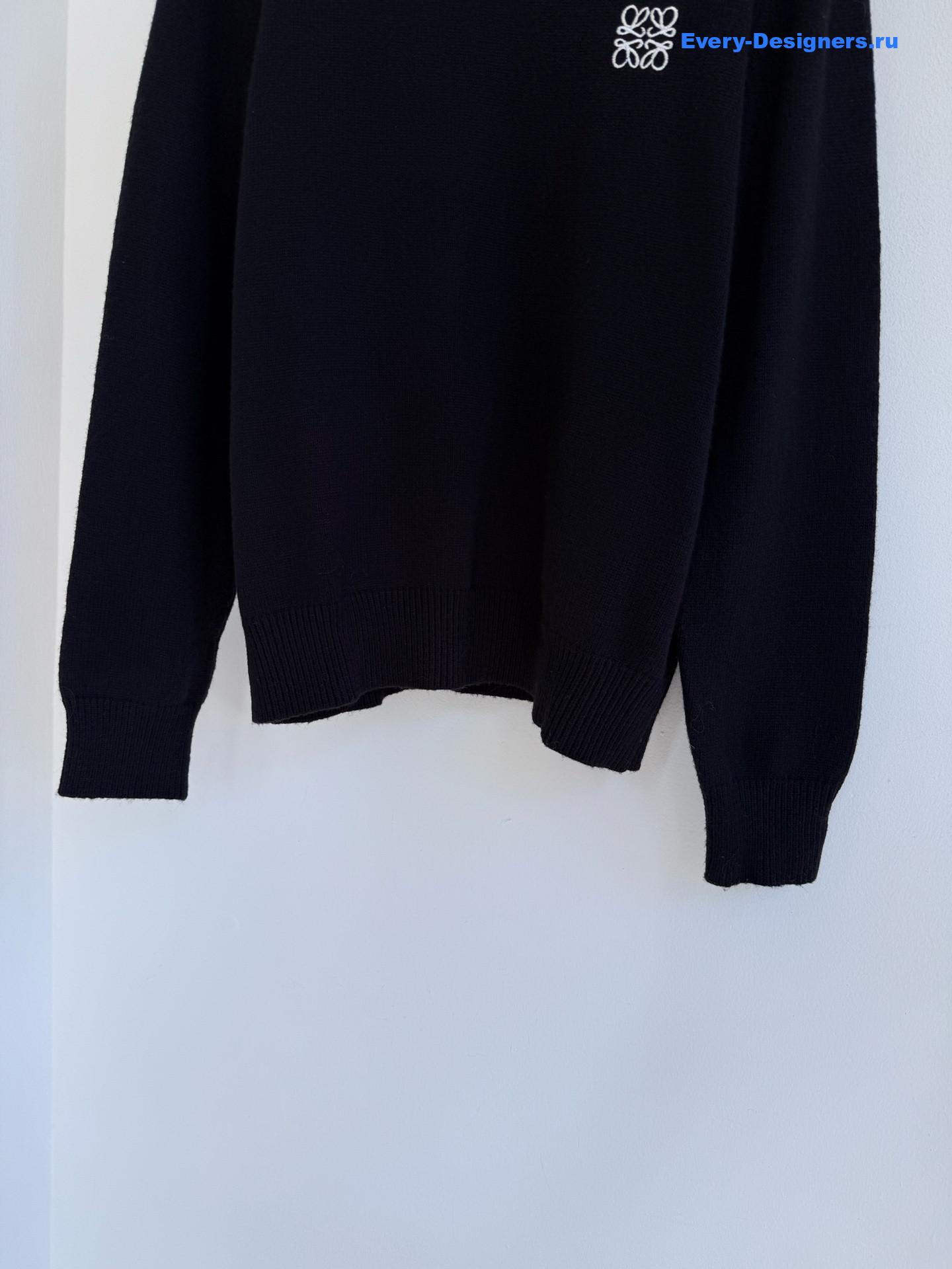 L0ew* anagram logo-embroidered black sweater