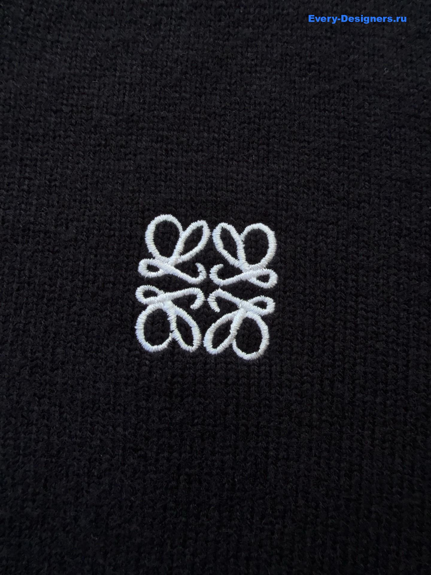 L0ew* anagram logo-embroidered black sweater