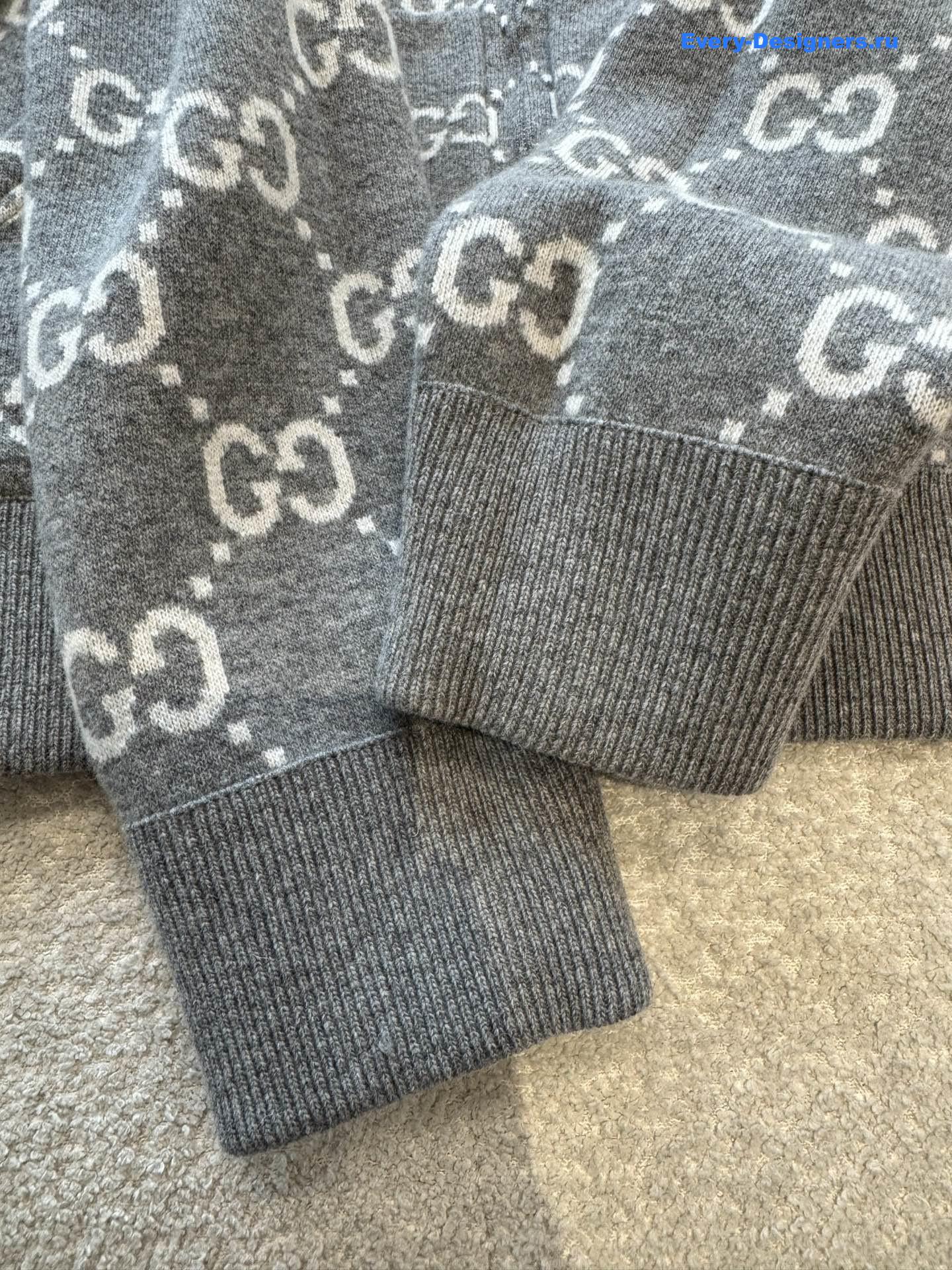 Gvc*1 gg grey wool hooded cardigan