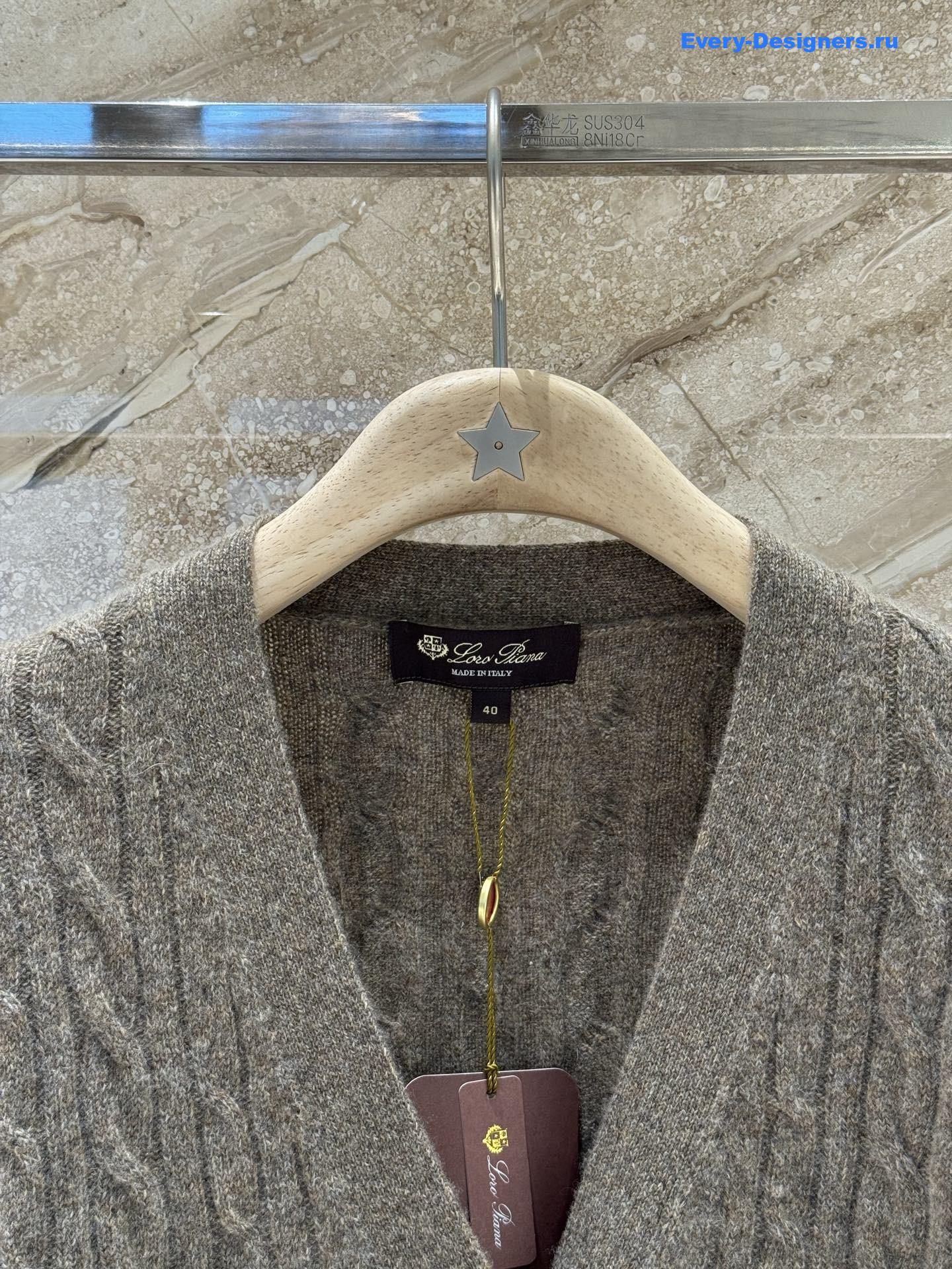 L0r0 P1ana v-neck grey cashmere cardigan