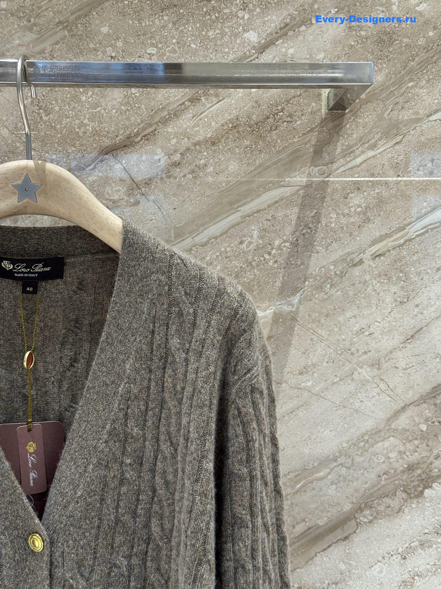 L0r0 P1ana v-neck grey cashmere cardigan