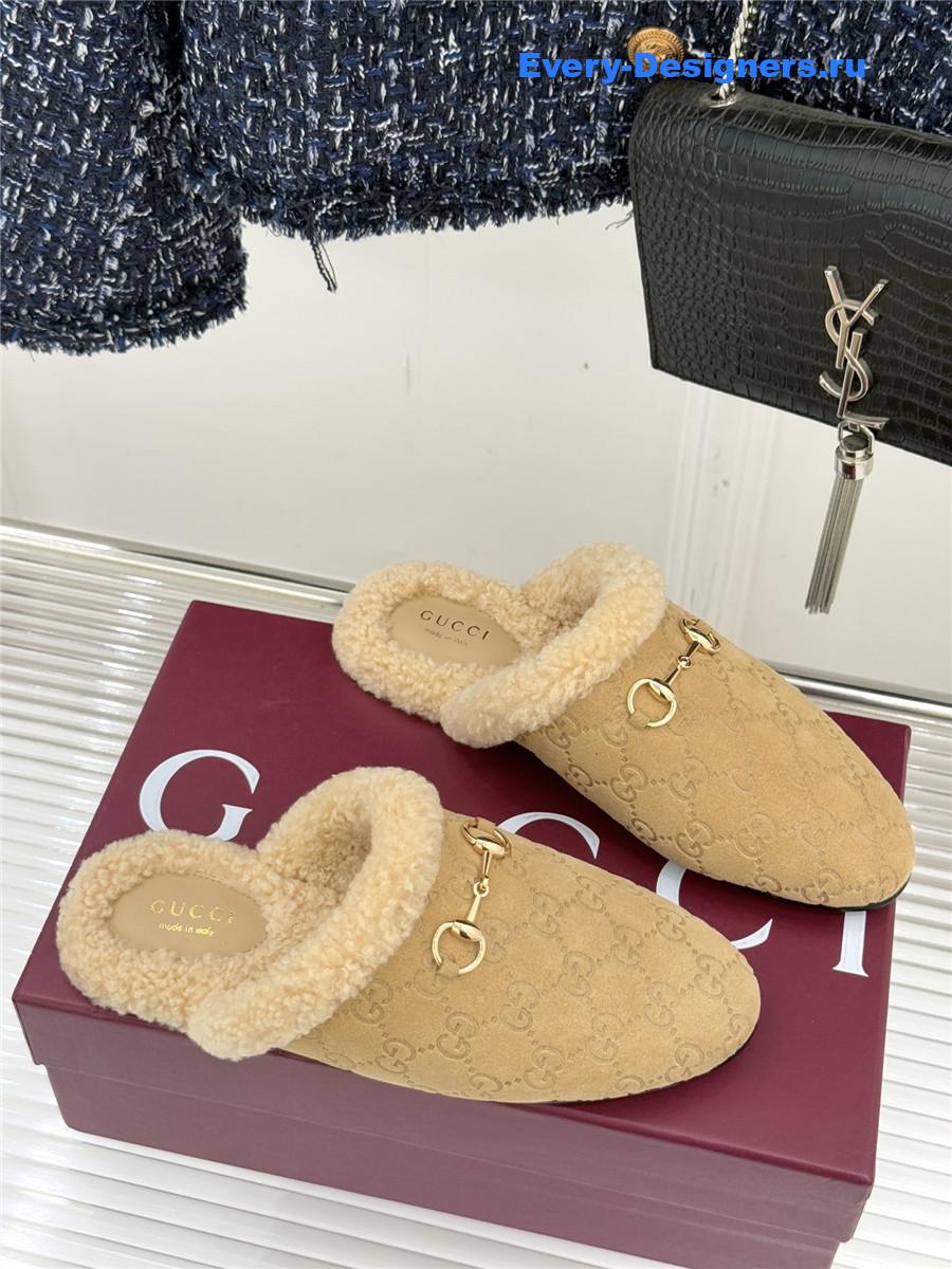 Gvc*1 horsebit gg brown suede shearling mules