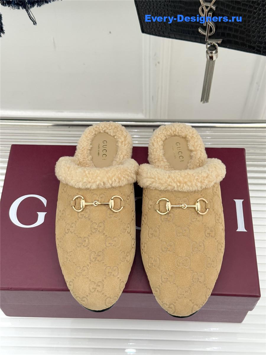 Gvc*1 horsebit gg brown suede shearling mules