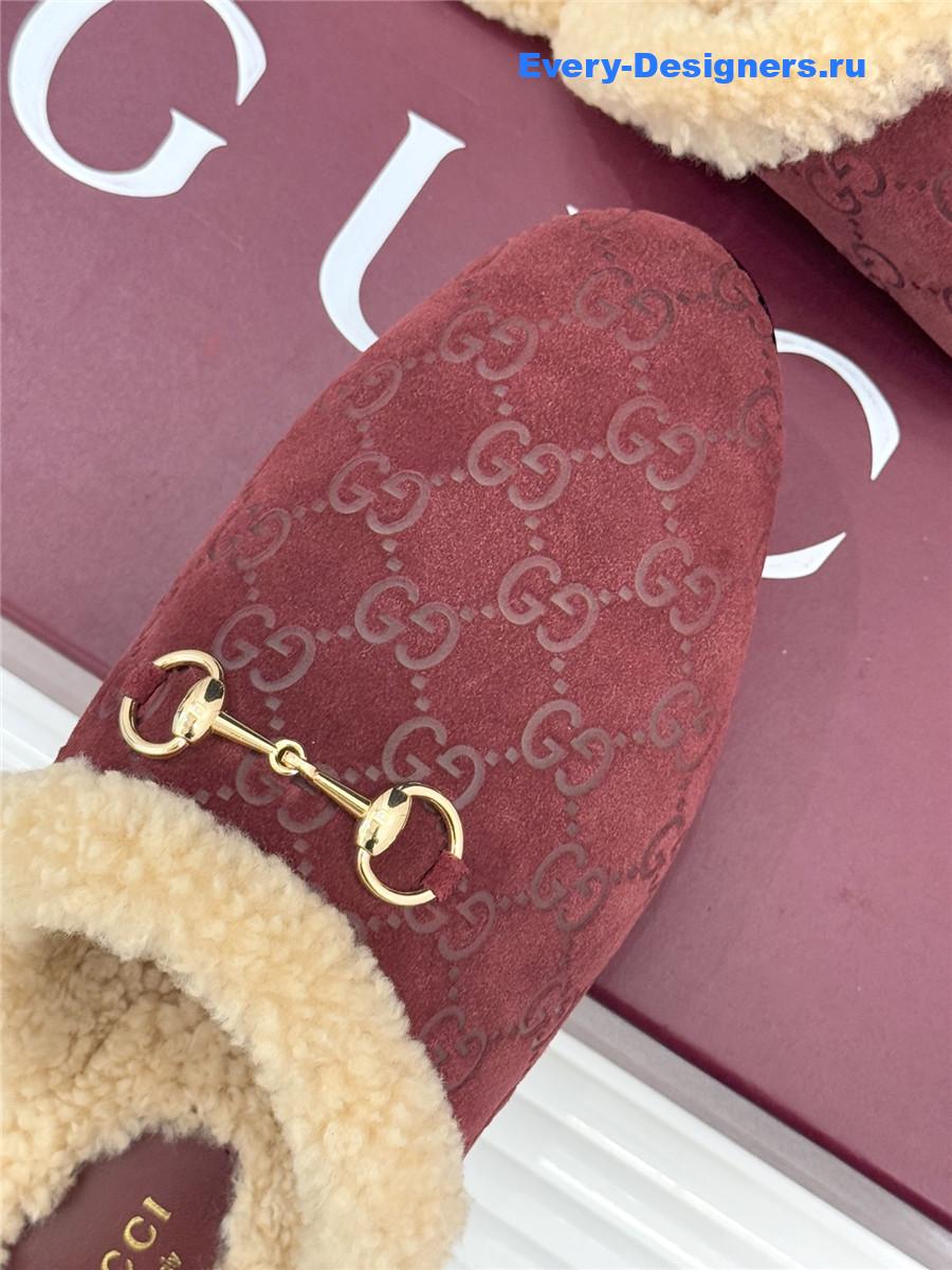 Gvc*1 horsebit gg burgundy suede shearling mules