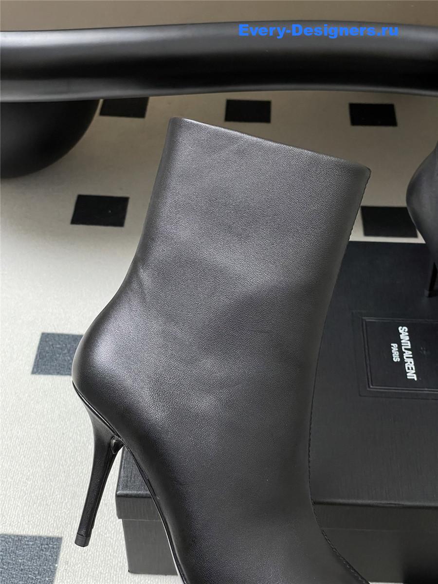 Sa1nt Lau*nt black zipper pointed-toe ankle boots