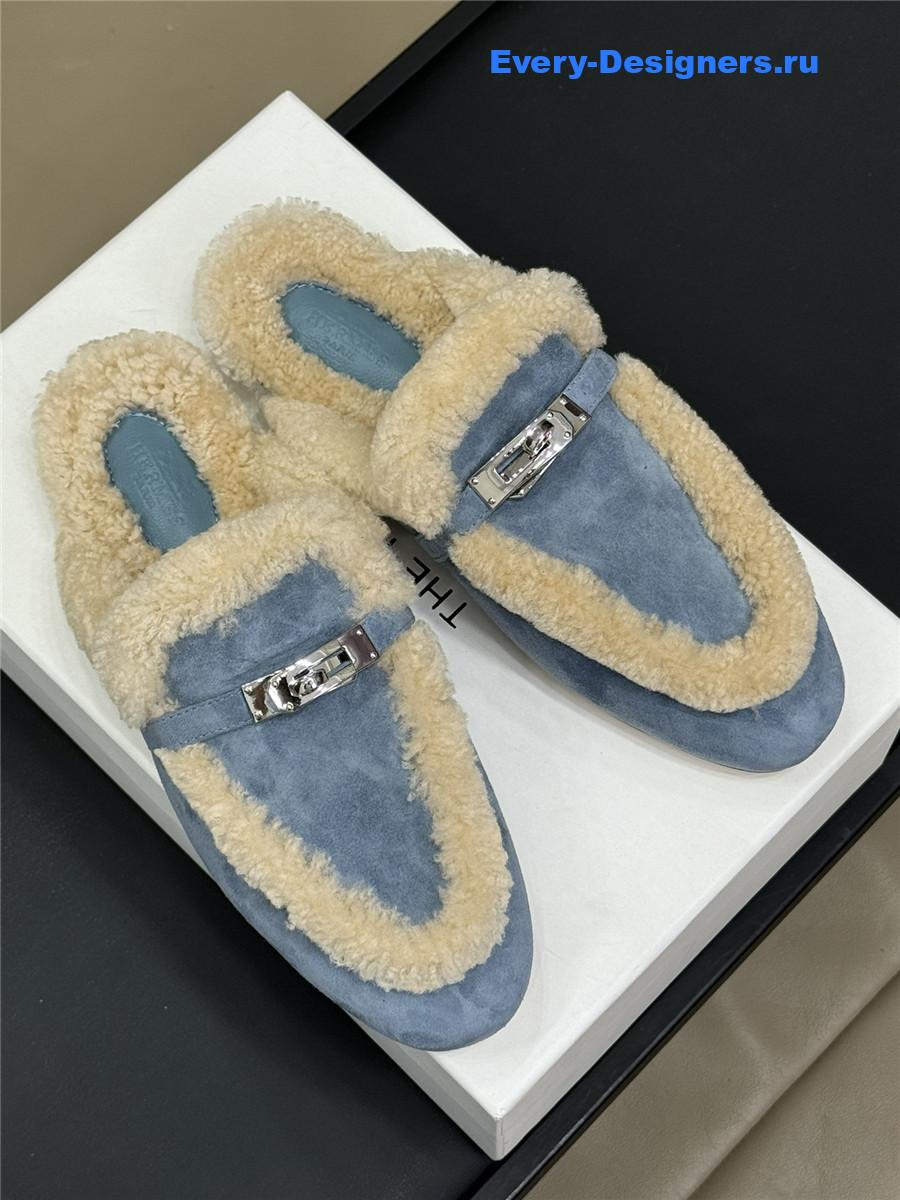 H**me5 shearling light blue oz mule