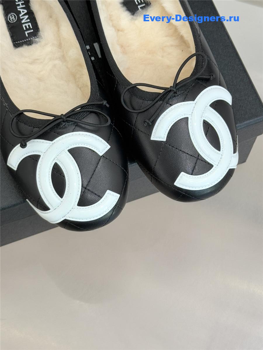 Ch**el black shearling lining ballet flats