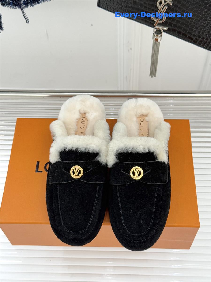 l0vis Vvtt0n black soho open back loafer
