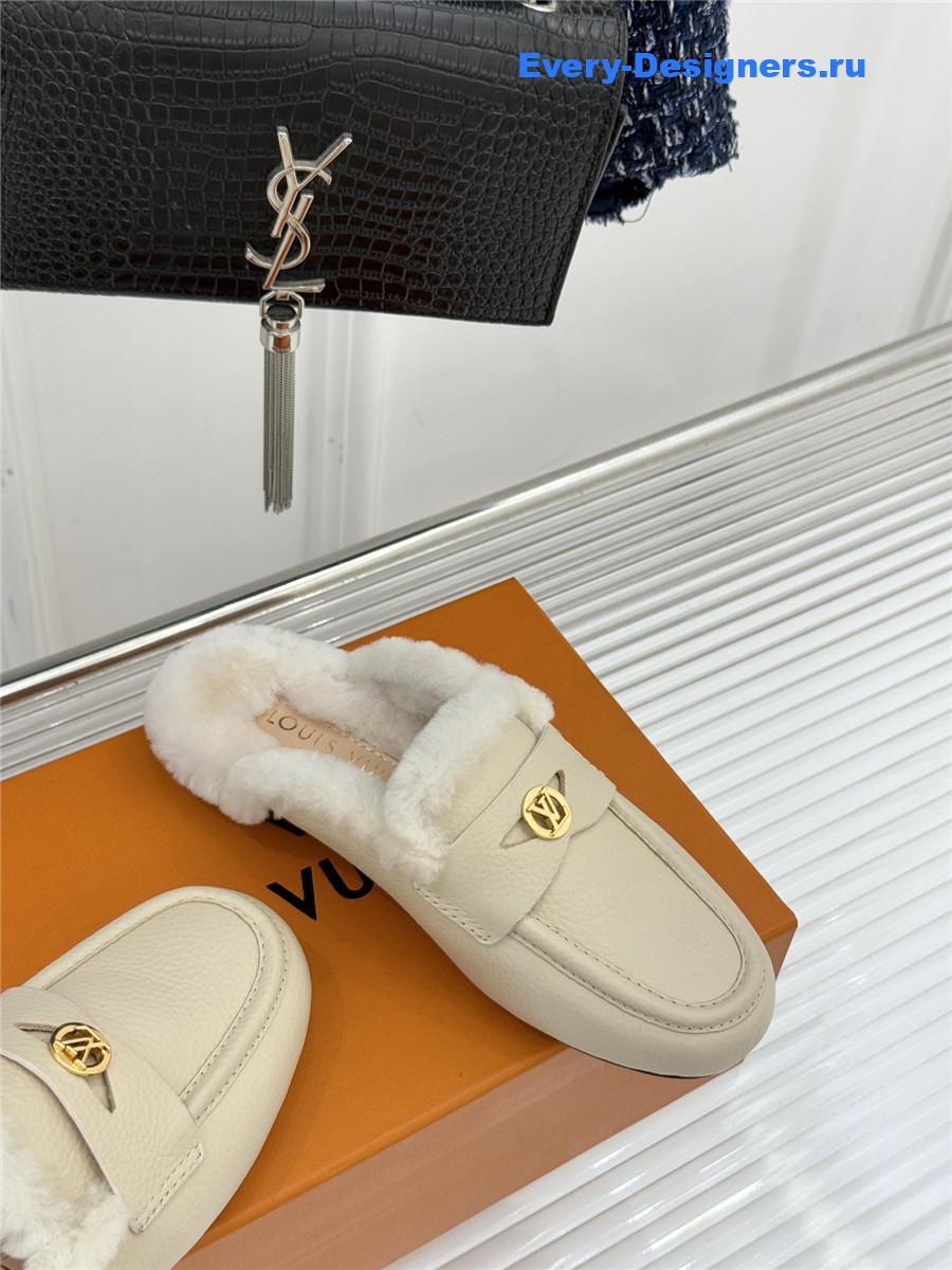 l0vis Vvtt0n white soho open back loafer