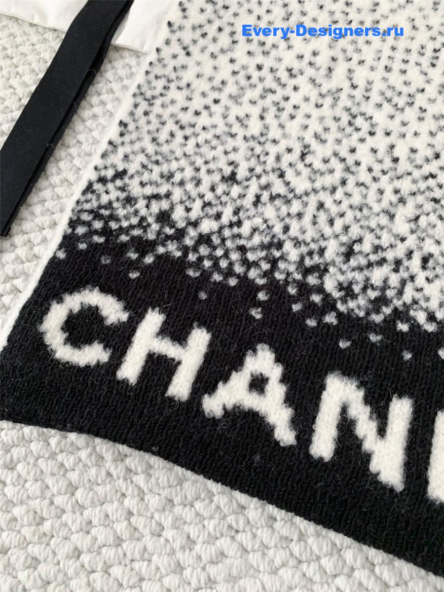 Ch**el black white gradient scarf