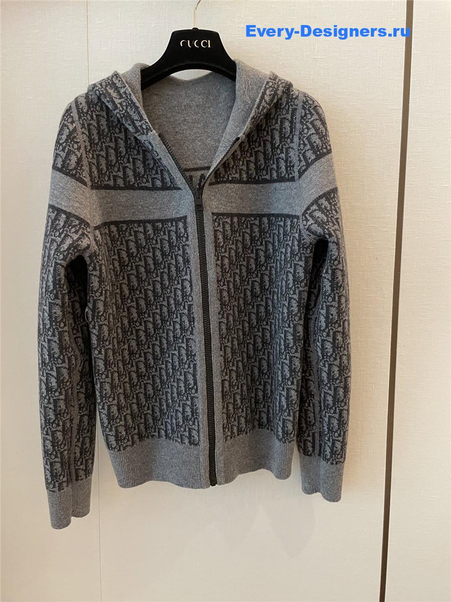 D10r oblique reversible gray hooded cardigan