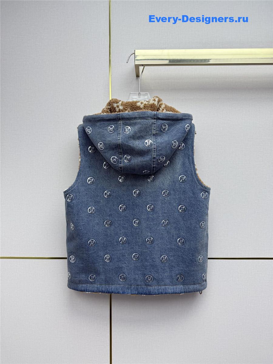 l0vis Vvtt0n monogram shearling lining denim vest