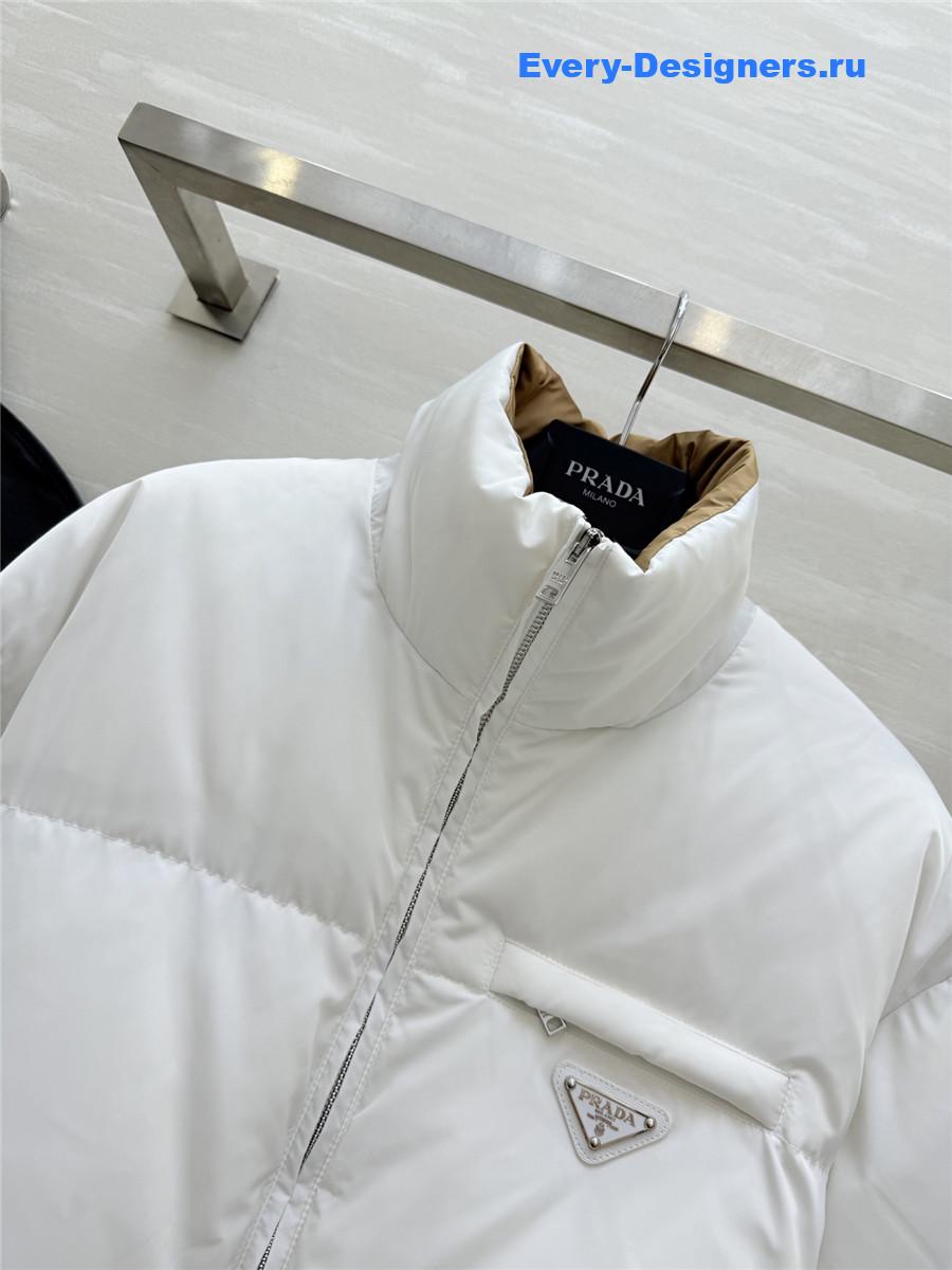 Pra*a white down jacket