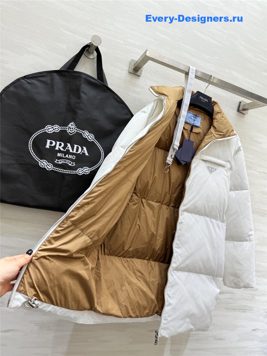 Pra*a white down jacket