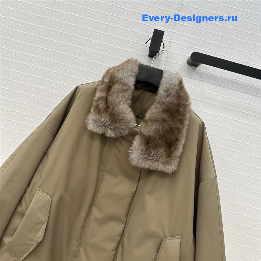 The R0w brown collared jacket down jacket