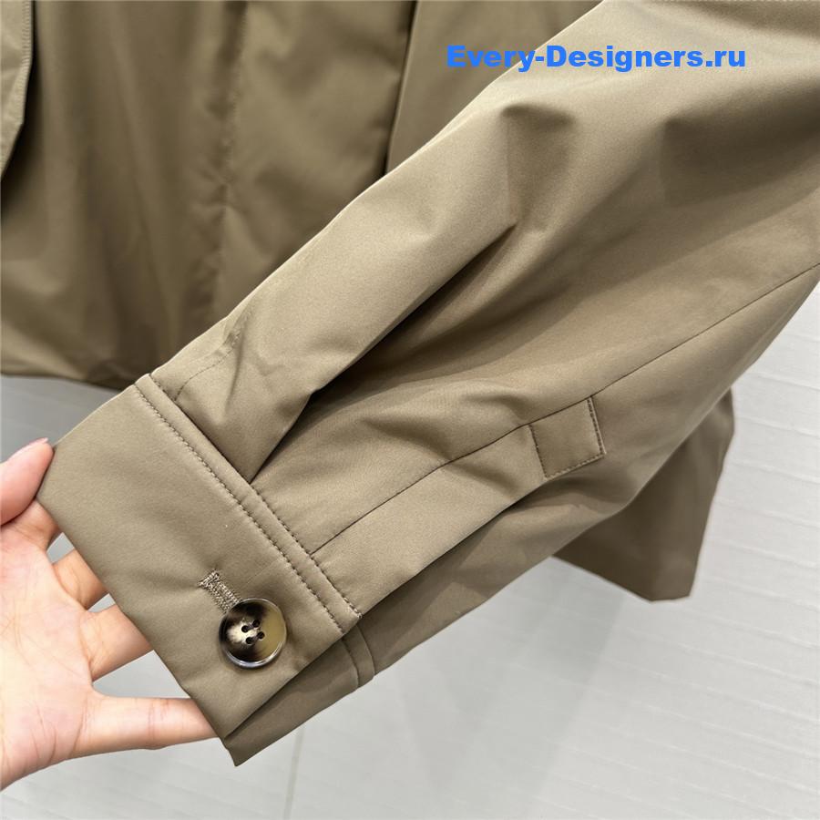 The R0w brown collared jacket down jacket