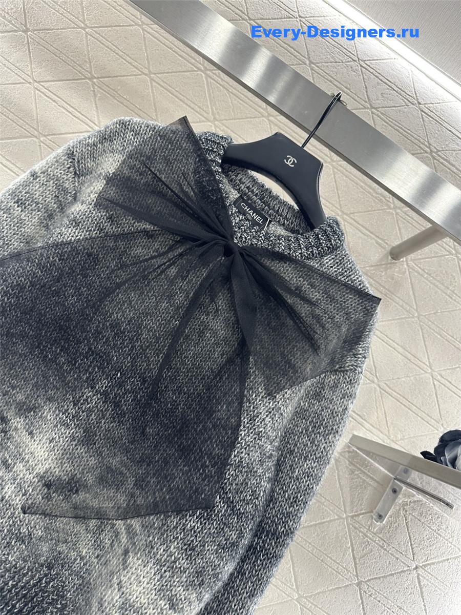 Ch**el large black bow knit sweater